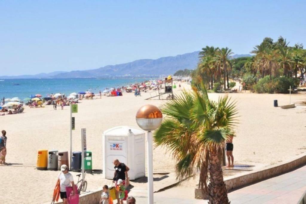 Playmar Apartment Cambrils Ngoại thất bức ảnh